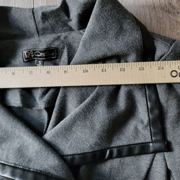 DG2 Diane Gilman Womens S Asymmetrical Cardigan Faux Leather Trim Grey Stretch - Picture 11 of 13